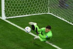 Il Brasile perde il Mondiale a tre minuti dalla fine su ripartenza, e poi ai rigori item-thumbnail