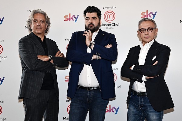 A Masterchef sono troppo spietati? «Ricordatevi che siamo anche delle persone»