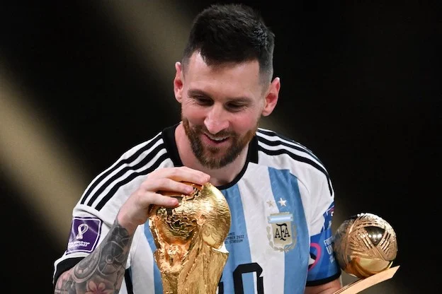 L’Argentina ora è terrorizzata di perdere Messi, per una vita lo hanno accusato di non essere Maradona (Süddeutsche) L’Argentina ora è terrorizzata di perdere Messi, per una vita lo hanno accusato di non essere Maradona (Süddeutsche)