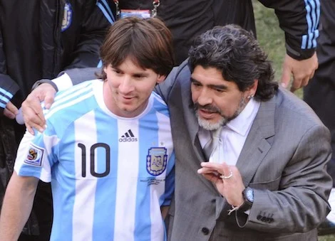 Messi Maradona pastore napoli barcellona