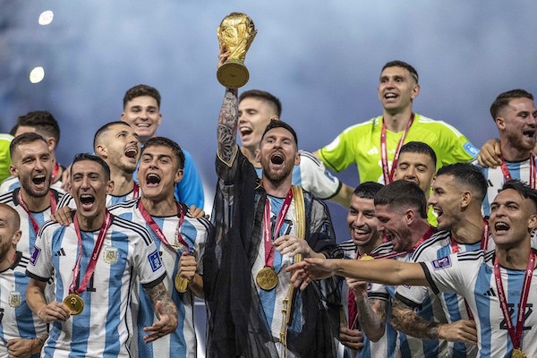 Argentina, il tour dei campioni del mondo continua in elicottero