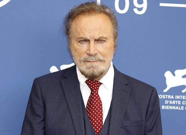 Franco Nero: «Ho giocato a pallone con Maradona. Diceva alle figlie “questo è un grande attore”» Franco Nero: «Ho giocato a pallone con Maradona. Diceva alle figlie “questo è un grande attore”»