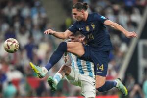 Rabiot è ancora senza squadra, il Barcellona spera di ingaggiarlo (Footmercato) item-thumbnail