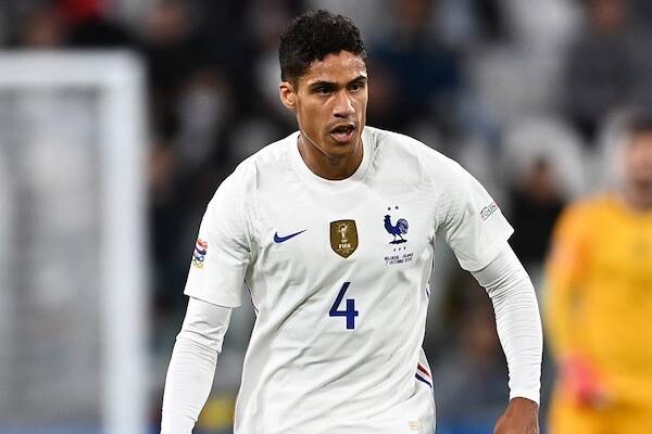 Varane sul virus che ha colpito la Francia: «Non mi sentivo bene in campo»