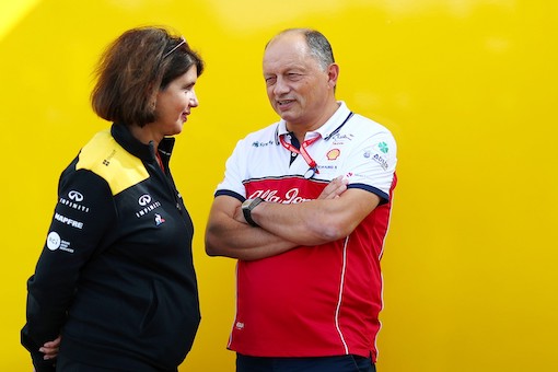 Vasseur: «Non sono qui grazie a Leclerc. Non c’è un pilota numero uno, viene prima la Ferrari»