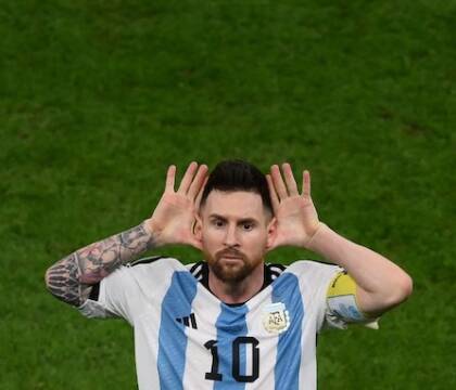 Lahoz: «Messi si è comportato molto male ai Mondiali, ma poi mi ha chiamato e si è scusato»
