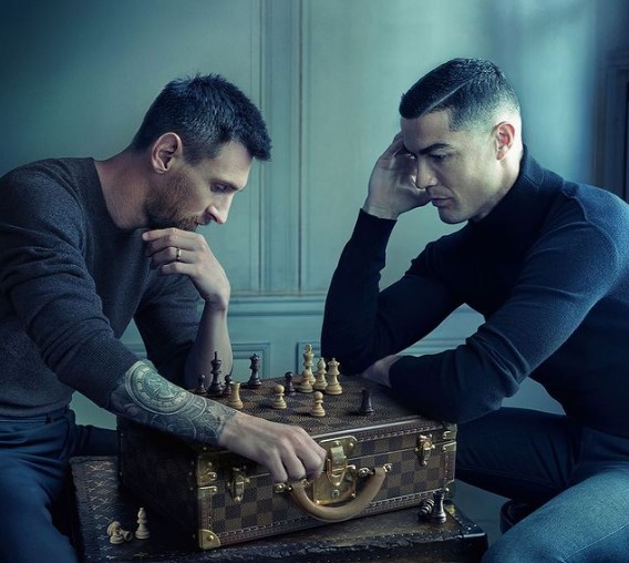 Messi s’è evoluto, Ronaldo no. S’è arroccato nell’immaturità e adesso rosica Messi s’è evoluto, Ronaldo no. S’è arroccato nell’immaturità e adesso rosica