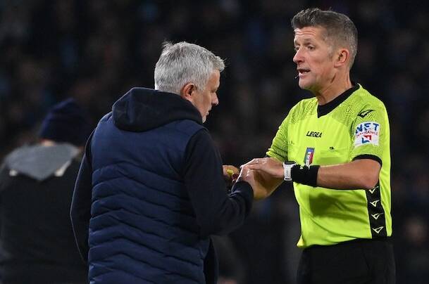 Napoli-Roma, Orsato promosso dai quotidiani: “grande autorevolezza, in pochi hanno alzato i toni” Napoli-Roma, Orsato promosso dai quotidiani: “grande autorevolezza, in pochi hanno alzato i toni”
