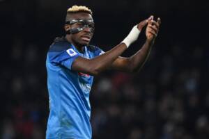 Osimhen a quota 16 gol in sole 21 giornate, come Cavani e Higuain item-thumbnail
