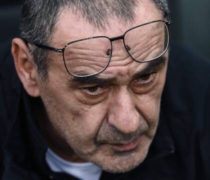 Sarri: «Il mio futuro alla Lazio? Non è detto che si debba restare insieme solo per il contratto» Sarri: «Il mio futuro alla Lazio? Non è detto che si debba restare insieme solo per il contratto»