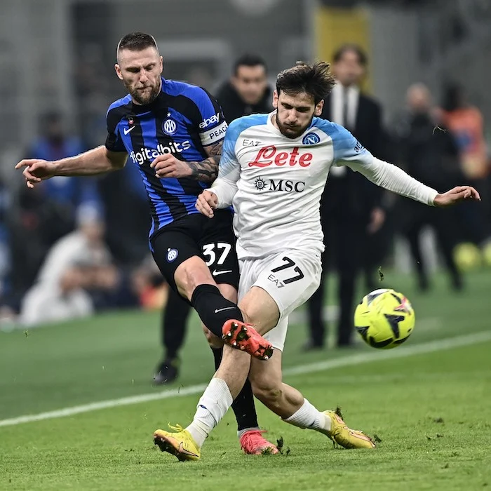 Curva Inter skriniar Champions League
