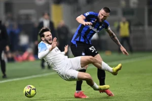 Skriniar inter plastino