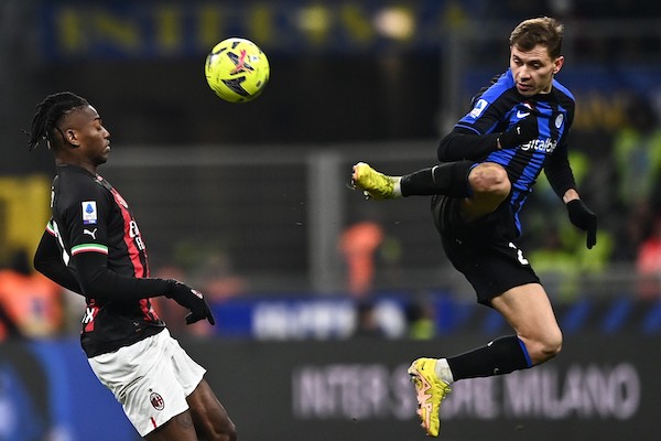 Inter e Milan sono lontane anni luce dal Napoli, la classifica non racconta bugie (Libero) Inter e Milan sono lontane anni luce dal Napoli, la classifica non racconta bugie (Libero)