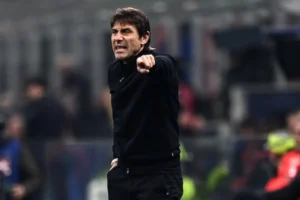 Najafi conte Napoli