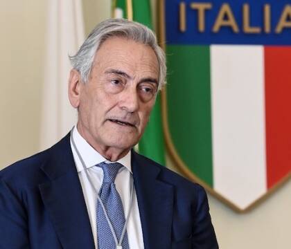 Svolta Figc: “Su Dazn saranno spiegate le decisioni del Var con gli audio degli arbitri” Svolta Figc: “Su Dazn saranno spiegate le decisioni del Var con gli audio degli arbitri”