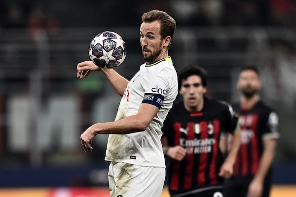 Tottenham, rinviato a lunedì l’incontro con il Bayern per Harry Kane Tottenham, rinviato a lunedì l’incontro con il Bayern per Harry Kane