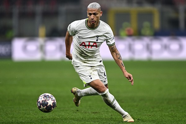 Richarlison: «Conte e il suo vice mi hanno messo in panchina senza una spiegazione» Richarlison: «Conte e il suo vice mi hanno messo in panchina senza una spiegazione»
