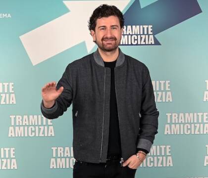 Siani «Eravamo calcisticamente analfabeti, ma Maradona ci ha. insegnato il verbo vincere» Siani «Eravamo calcisticamente analfabeti, ma Maradona ci ha. insegnato il verbo vincere»