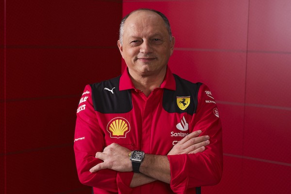 Altro disastro Ferrari, ma Vasseur è ottimista: «Siamo davanti all’Aston Martin»