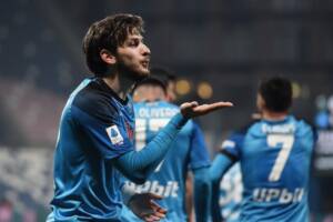 Serie A, il gol di Kvara contro l’Atalanta premiato come il migliore della stagione item-thumbnail