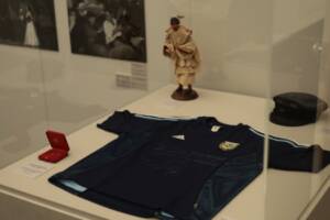 Al Mann la mostra dedicata a Lucio Dalla. Esposto anche l’orecchino che gli regalò Maradona item-thumbnail