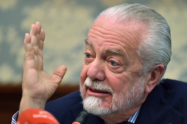 De Laurentiis: «a scuola bisognerebbe insegnare calcio, far capire cos’è il 4-4-2 o il 4-3-3»