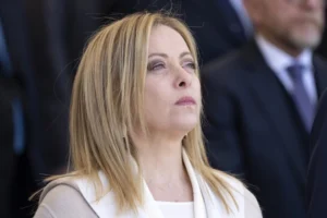 Meloni attacca Agnelli