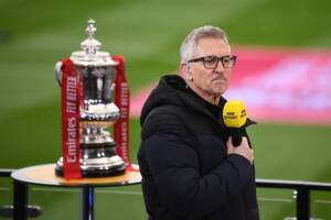 Lineker: «Ho sempre voluto lavorare nei media, da piccolo scrivevo relazioni sulle mie partite» item-thumbnail