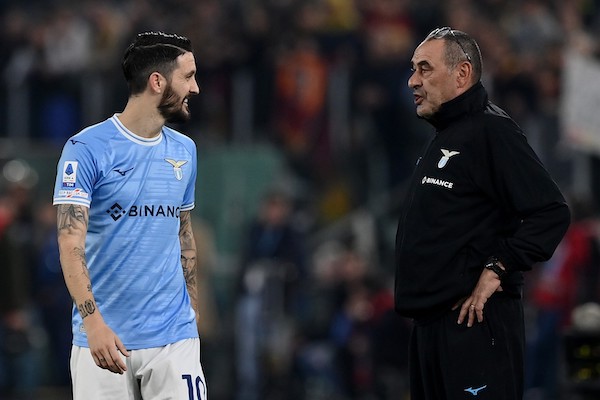 Luis Alberto: Sarri interviene per risolvere il caso. La Lazio invia il contratto di rinnovo (CorSport) Luis Alberto: Sarri interviene per risolvere il caso. La Lazio invia il contratto di rinnovo (CorSport)