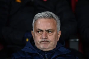arabi mourinho psg roma