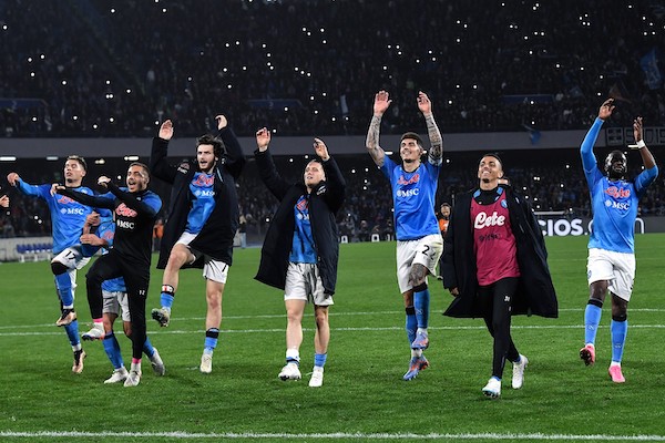 La Sindrome di Procuste del calcio italiano: sminuisce il campionato per delegittimare il Napoli
