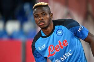 Osimhen, incontro informale a pranzo tra l’agente e De Laurentiis. Fissato un nuovo appuntamento (CorSport) item-thumbnail