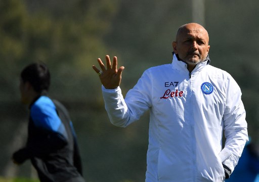 Da ora in poi il Napoli e Spalletti dovranno proteggere la squadra dalle pressioni ambientali (CorSport) Da ora in poi il Napoli e Spalletti dovranno proteggere la squadra dalle pressioni ambientali (CorSport)