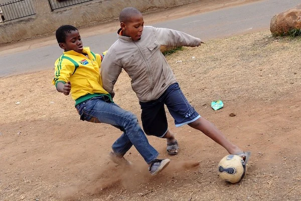 mio figlio è un brocco ma ama il calcio e lo sport in questa società ipercompetitiva non trova posto