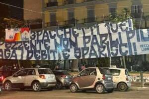 L’unico mare che bagna Napoli è quello dell’ipocrisia item-thumbnail