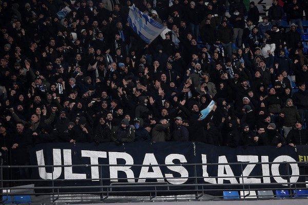 Lazio, il giudice sportivo chiude la curva per un turno ma pena sospesa per un anno