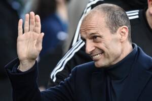 Allegri: «Risoluzione del contratto? Non c’è nessuna trattativa. Vado in vacanza, il 10 luglio sono alla Continassa» item-thumbnail