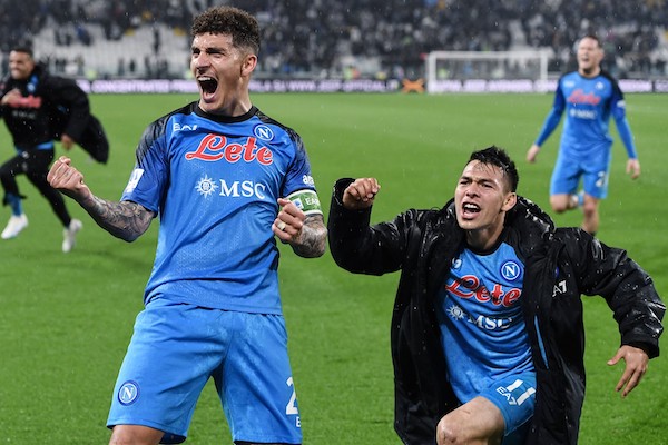 Cazzullo: “Napoli, smettila di piangere e goditi le vittorie” Cazzullo: “Napoli, smettila di piangere e goditi le vittorie”