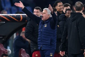 Diritti tv, Mourinho arbitri