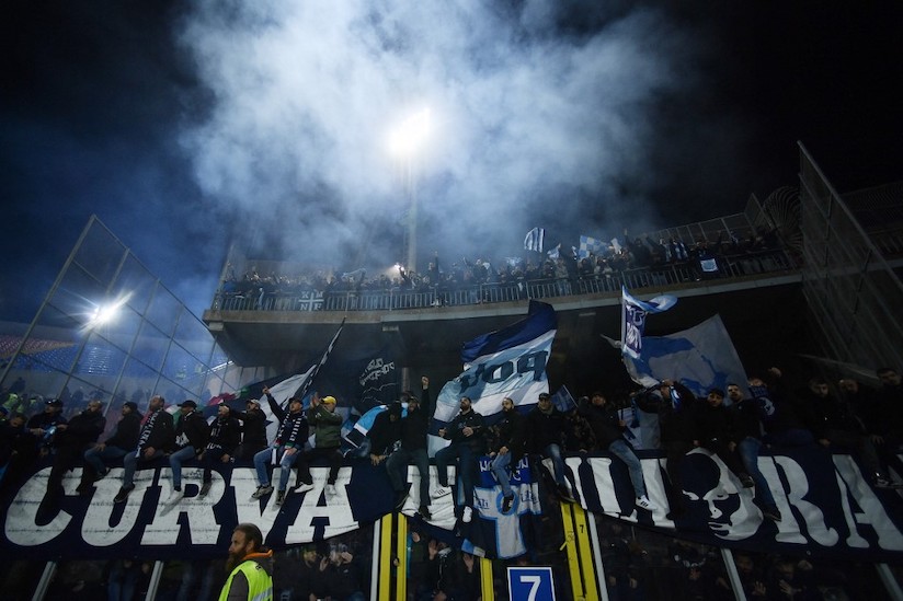Napoli-Verona, gli ultras hanno fatto regolare richiesta per portare in curva tamburi e bandiere 