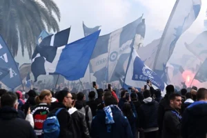Napoli tifosi ultrà del Napoli incontro tra De Laurentiis e gli ultras