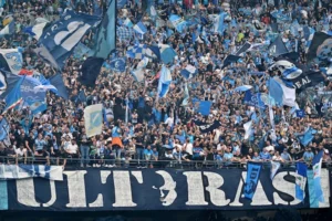 maradona tifosi Napoli a Monza ultras napoli