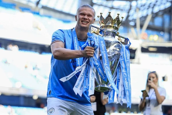 Haaland è un leader indiscusso del City, un uomo squadra. Non è affatto il goleador che gioca solo per sé (Daily Mail) Haaland è un leader indiscusso del City, un uomo squadra. Non è affatto il goleador che gioca solo per sé (Daily Mail)