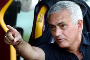 De Laurentiis, porta a Napoli Mourinho l’imperatore di Setúbal item-thumbnail