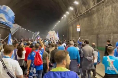 L’inferno dei trasporti di Napoli per la festa scudetto è inaccettabile (CorSera)