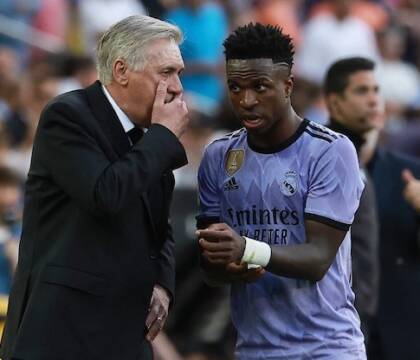 Ancelotti: «Vinicius è recuperato e sarà convocato. Si è allenato molto bene, poi vediamo se gioca» Ancelotti: «Vinicius è recuperato e sarà convocato. Si è allenato molto bene, poi vediamo se gioca»