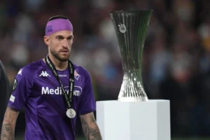 fiorentina conference league Biraghi
