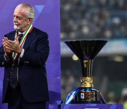 De Laurentiis ha avuto tanti scontri con Garcia, con quel tweet ha evitato il disastro (Corbo) De Laurentiis ha avuto tanti scontri con Garcia, con quel tweet ha evitato il disastro (Corbo)