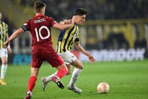 «Guler è un tipico numero 10. Somiglia a James Rodríguez e Luka Modric: tecnica, passaggio e visione» (As) item-thumbnail