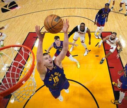 Jokic è il simbolo del basket totale (The Guardian) Jokic è il simbolo del basket totale (The Guardian)